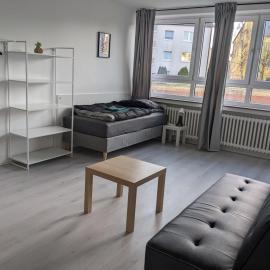 Monteurwohnung Ferienwohnung Business Appartement EG Langenfeld، فندق في Gladbach