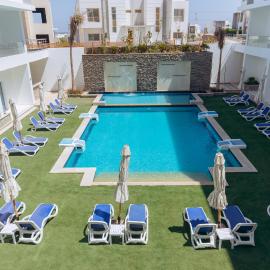 Sky Star Hotel free shuttle to Hurghada City Center, hotel v destinácii Hurghada