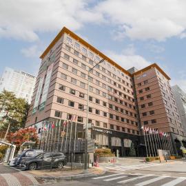 Hotel Elora, hotel din Suwon