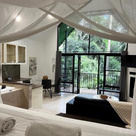 Gallery Walk Chalets - Tamborine Mountain、タンボリーン・マウンテンのホテル