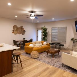 Two Pines Retreat - Brand New!, hotel v mestu Cedar City