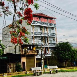 Hòa Bình Hotel LC - by BAY LUXURY, hotel a Cốc Lếu