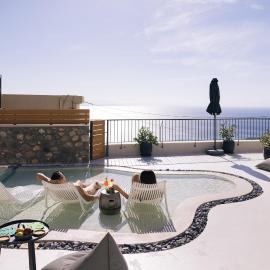 Mirthea Suites، فندق في ميرثيوس