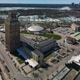 Quality Hotel & Suites At The Falls – hotel w mieście Niagara Falls