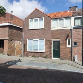 Sion House with garden in the center close to the sea and Amsterdam – hotel w mieście Beverwijk