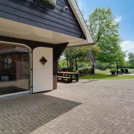 Boerenlodge 't Vennetje, hotel in Fluitenberg