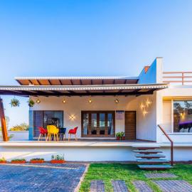 SaffronStays Blue Jasmine - twin 2BR pet-friendly villas with plunge pool, gardens & birdwatching near Sula Vineyard