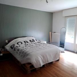 140 m2 , 3 lits 2 place et 1 canapé convertible 2 place, hotel en Lanvaudan
