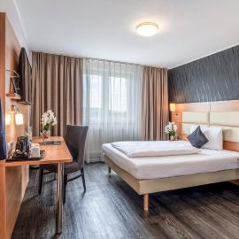 PLAZA INN Stuttgart Airport Messe, hotel sa Filderstadt