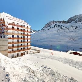 Cozy Apartment In La Mongie، فندق في لا مونجي