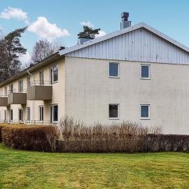 2 Bedroom Stunning Apartment In Grimsås, hotel en Grimsås