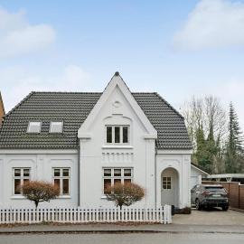 3 Bedroom Stunning Home In Rødby, Hotel in Rødby