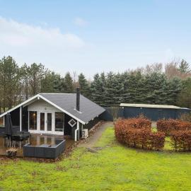 Gorgeous Home In Oksbøl With Sauna