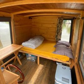 Patouillet bateau naviguant