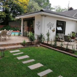 Azrielle Guesthouse, hotel a Sasolburg