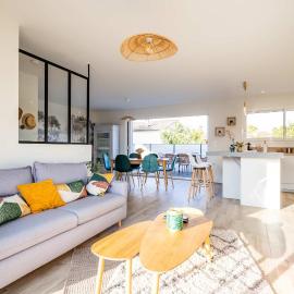 Villa Nerida 500 M de la Plage, hotel in Andernos-les-Bains
