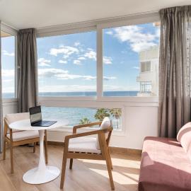Luxury Apartment on the Beachfront