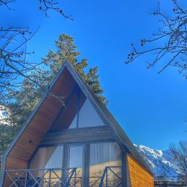 Forest view kazbegi, hotel u gradu Sioni