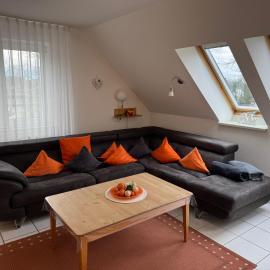 Ostseezauber- Ferienwohnung mit 3 Zimmer und Balkon, hótel í Zempin