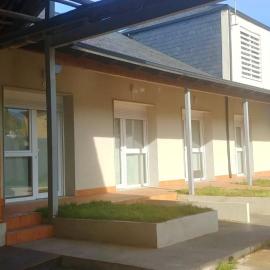 Apartamentos Turísticos Magencio – hotel w mieście Carucedo