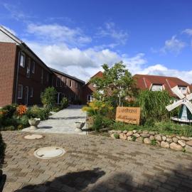 Landhotel Möllhagen، فندق في Schülp