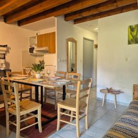 Duplex 55m2, 6 personnes, chiens acceptés, ξενοδοχείο σε Arreau