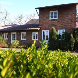 Heidehof Carstens - Ferienwohnung Ginster, hotel em Eimke