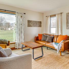 17 Mi to Brookville Lake: Home w/ In-Unit Laundry, Hotel in Connersville