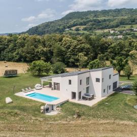 Villa Plein la vue en 360°, hotel u gradu Coublevie