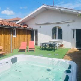 Cabane de Pénélope avec spa privé centre-ville et plage