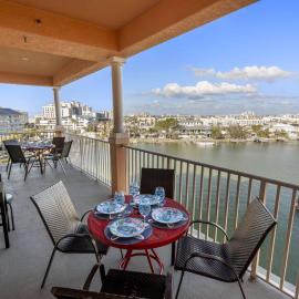 603 Harborview Grande