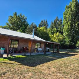 Cabaña Araucaria, hotel a Chillán