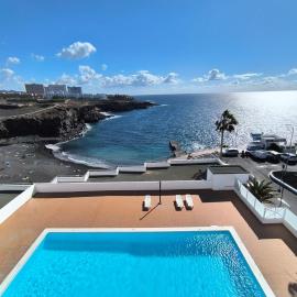 ROSA DE MAR 1 - parking, pool, beachfront, first coastline, tv channels, hotel in Callao Salvaje