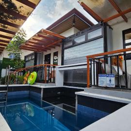 Jolie Joe's Private Room with Shared Bath, hotelli kohteessa Tagudin