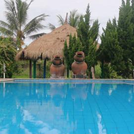 Famoris Cottages, Hotel in Tetebatu
