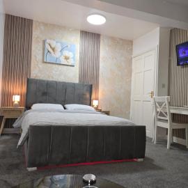 CHUB Luxury Ensuite, hotel in Bradford