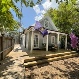 The Southern Cross Tropical Village, hotel sa Key West