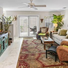 Duval Square Retreat