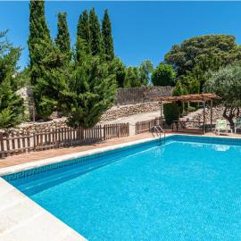 Charming House in Montefrío with Private Pool, hotell i Montefrío