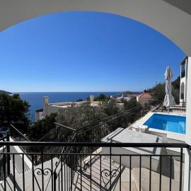 Three Olive Homes, hotel u gradu Kalimnos