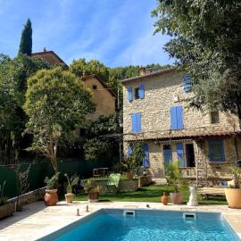 Villa les Volets Bleus an authentic house in the city center