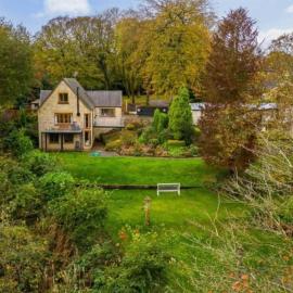Bolton Luxe Villa, hotel a Bradshaw