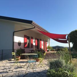 Holiday home with alpine panorama, хотел в Teolo