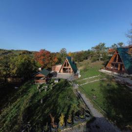 Rubicon Cabins, ξενοδοχείο σε Secăria