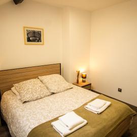 A L'Ombre du Pin - Large T4 Duplex near Disneyland and Paris, 1-7 Guests
