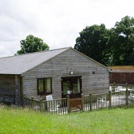 Accessible 4-Bed Barn Sleeps 8 - Farm Stay
