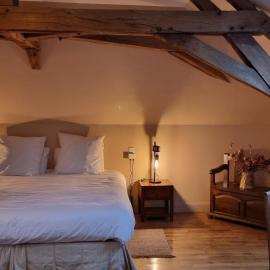 Chambres d'Hôtes Les Ifs, hotel a Montsûrs