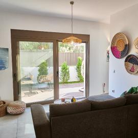 The Grandma's house, Hotel in Artemida