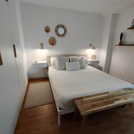 White & Wood Miño Apartament