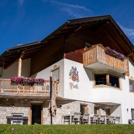 Chalet Fisti, hotel di La Villa